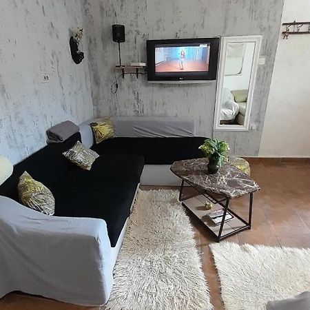 Kosta Apartments Суботица Экстерьер фото